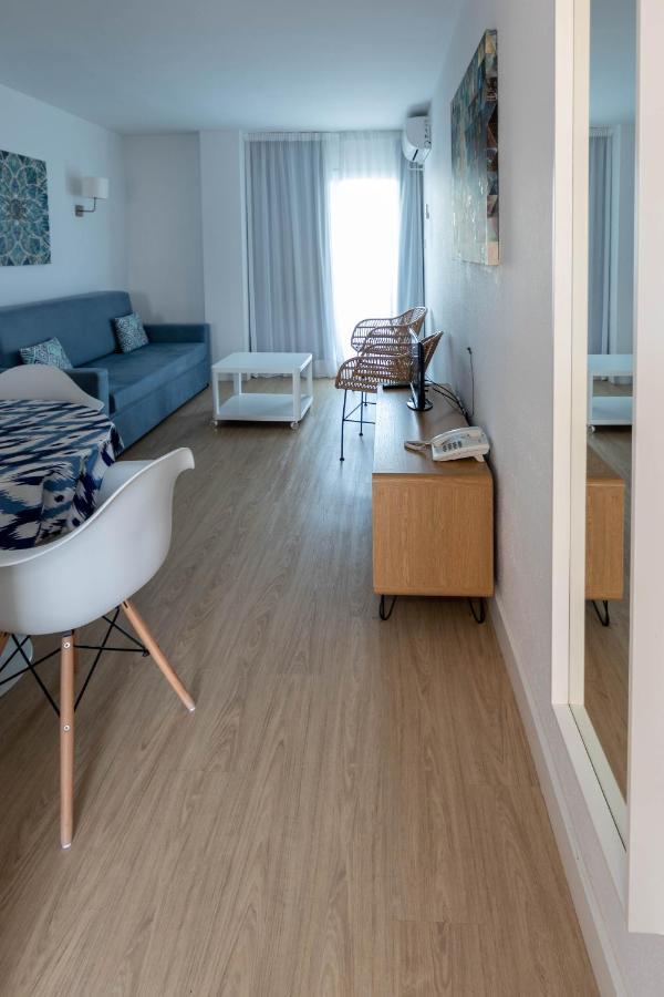 อปาร์ตาเมนโตส บูเอนซอล Apartment ตอร์เรโมลิโนส ภายนอก รูปภาพ