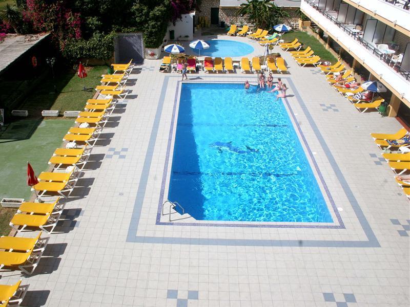 อปาร์ตาเมนโตส บูเอนซอล Apartment ตอร์เรโมลิโนส ภายนอก รูปภาพ